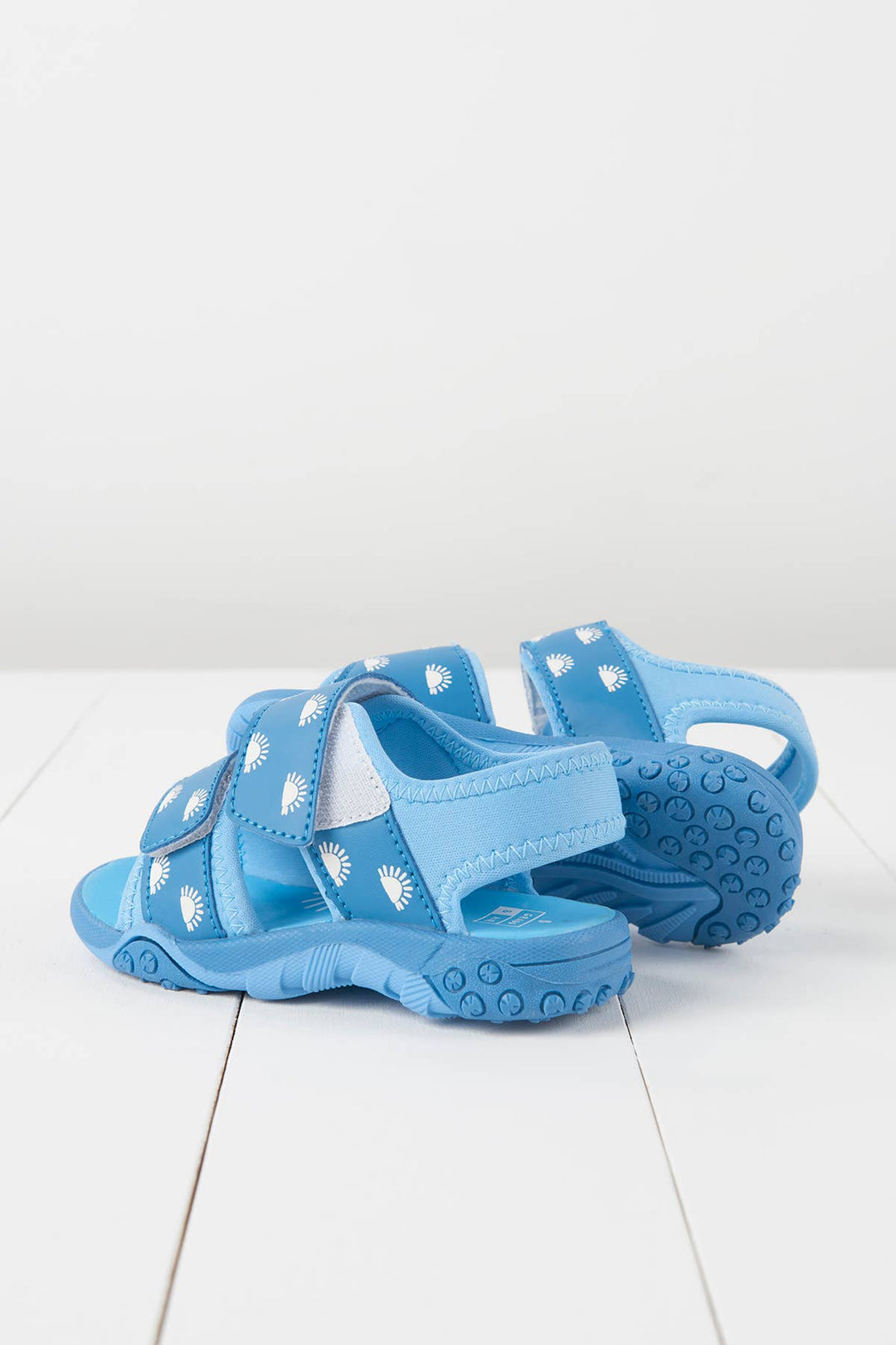 Grass & Air Kids Cornflower Blue Colour-Changing Sandals