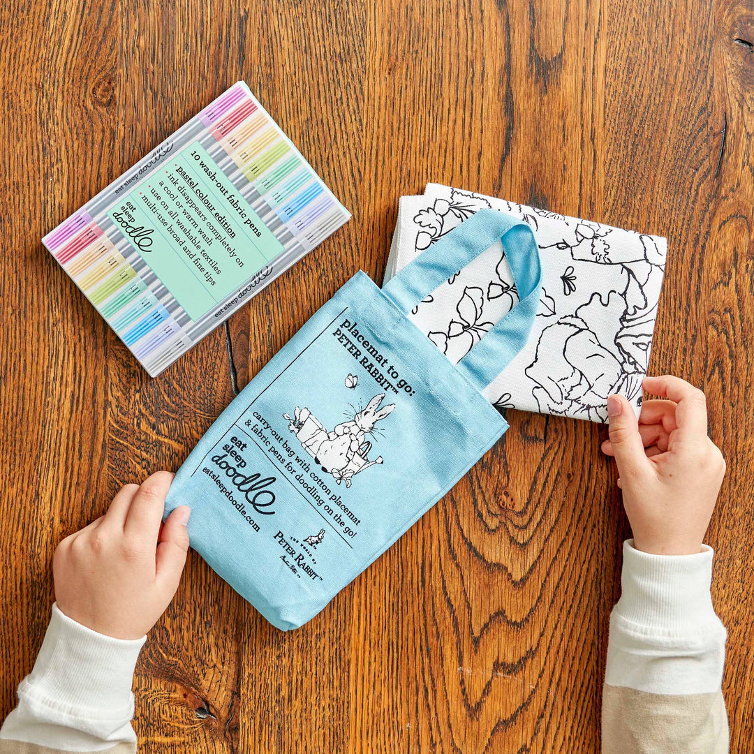 Peter Rabbit™ Placemat to Go - Colouring Craft Kit