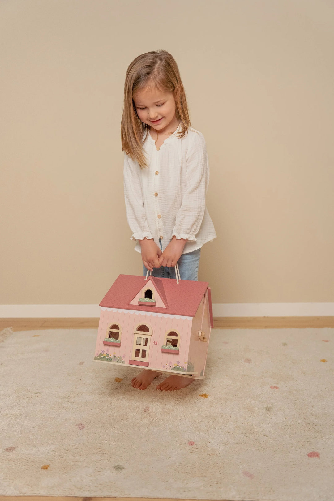 Wooden dollhouse small FSC