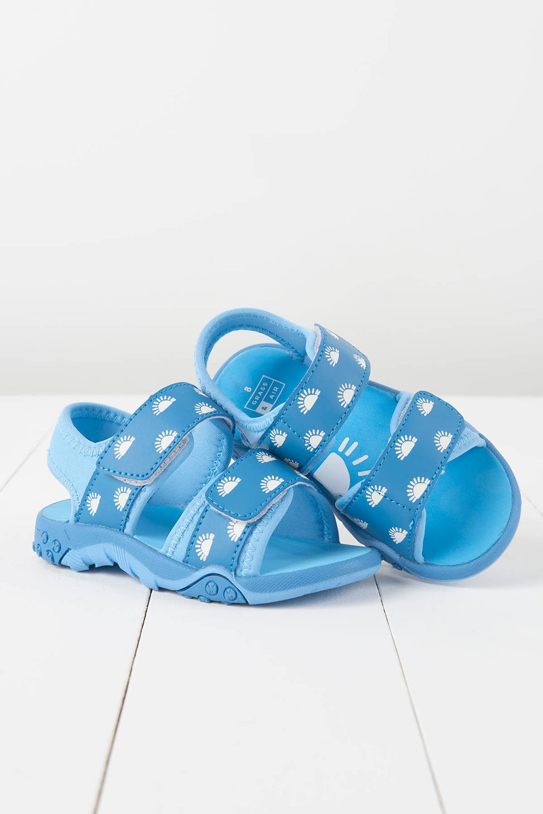 Grass & Air Kids Cornflower Blue Colour-Changing Sandals